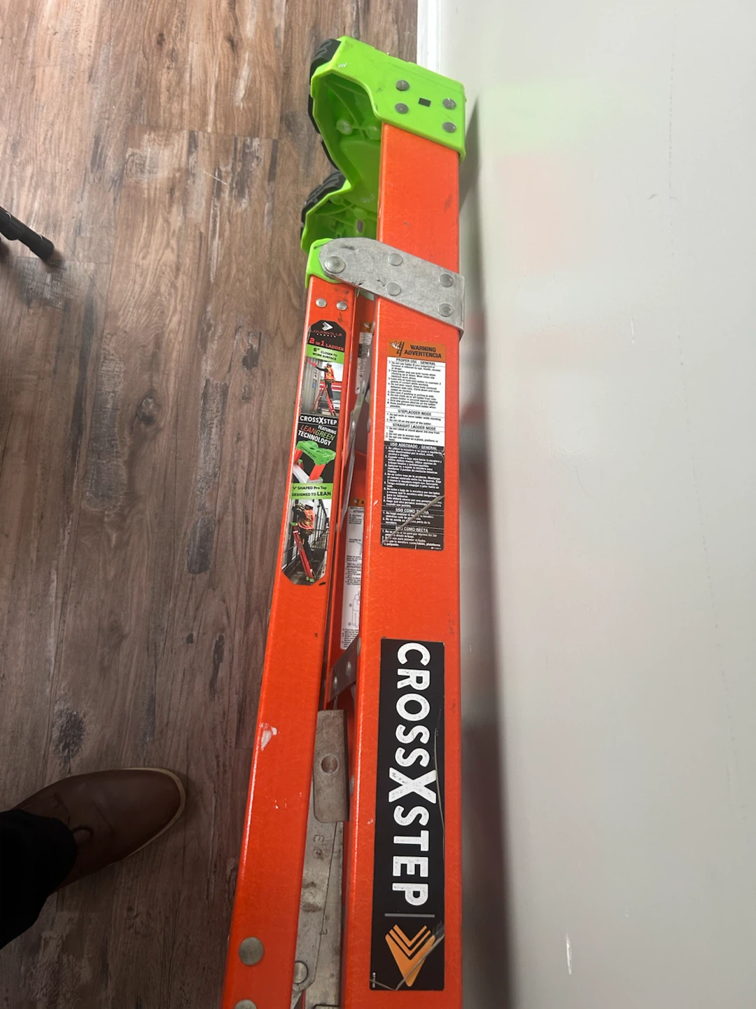 Louisville CrossStep 6 ft. Fiberglass Step Ladder - photo 3