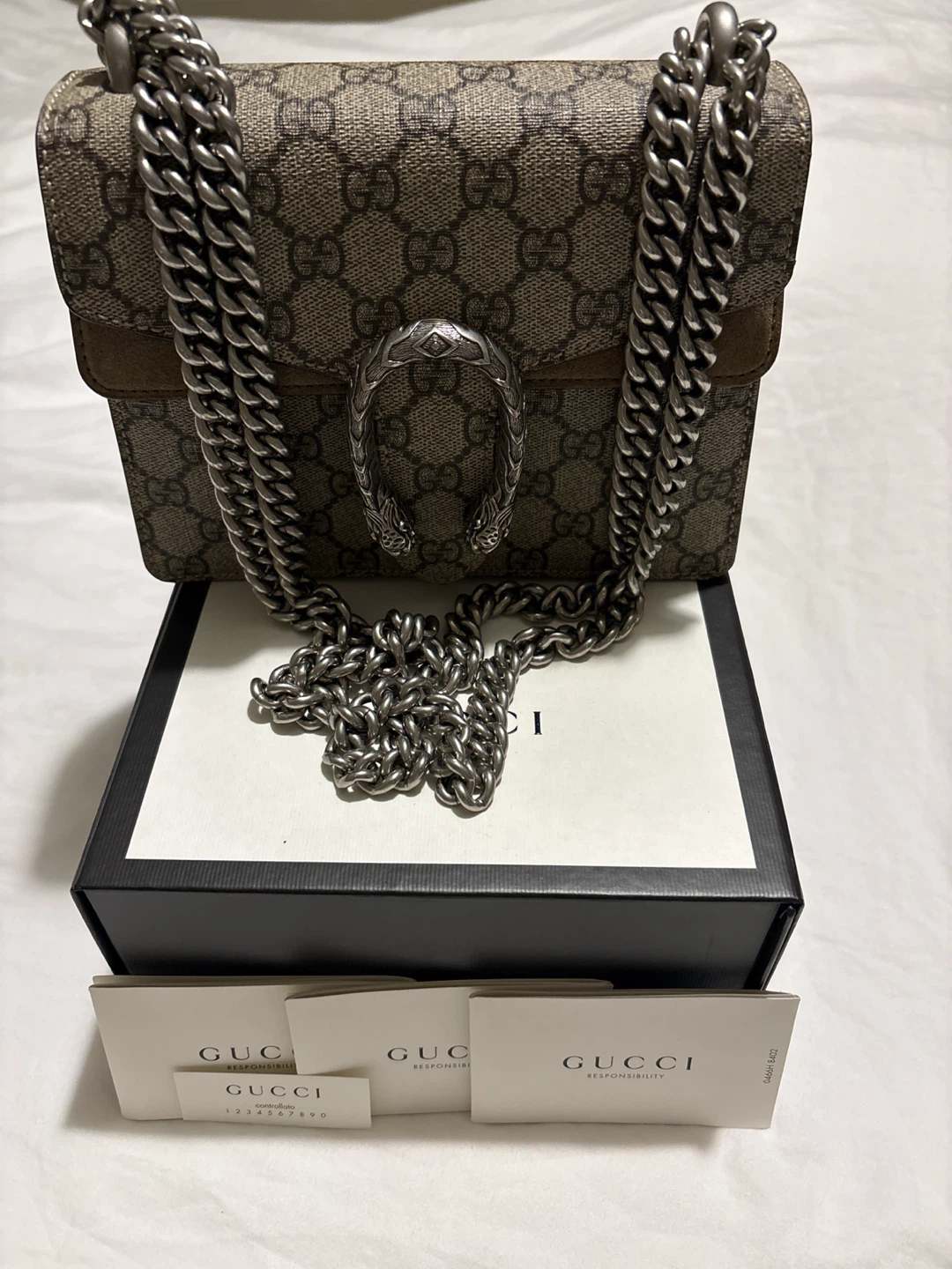 Gucci Dionysus GG Supreme Shoulder Bag