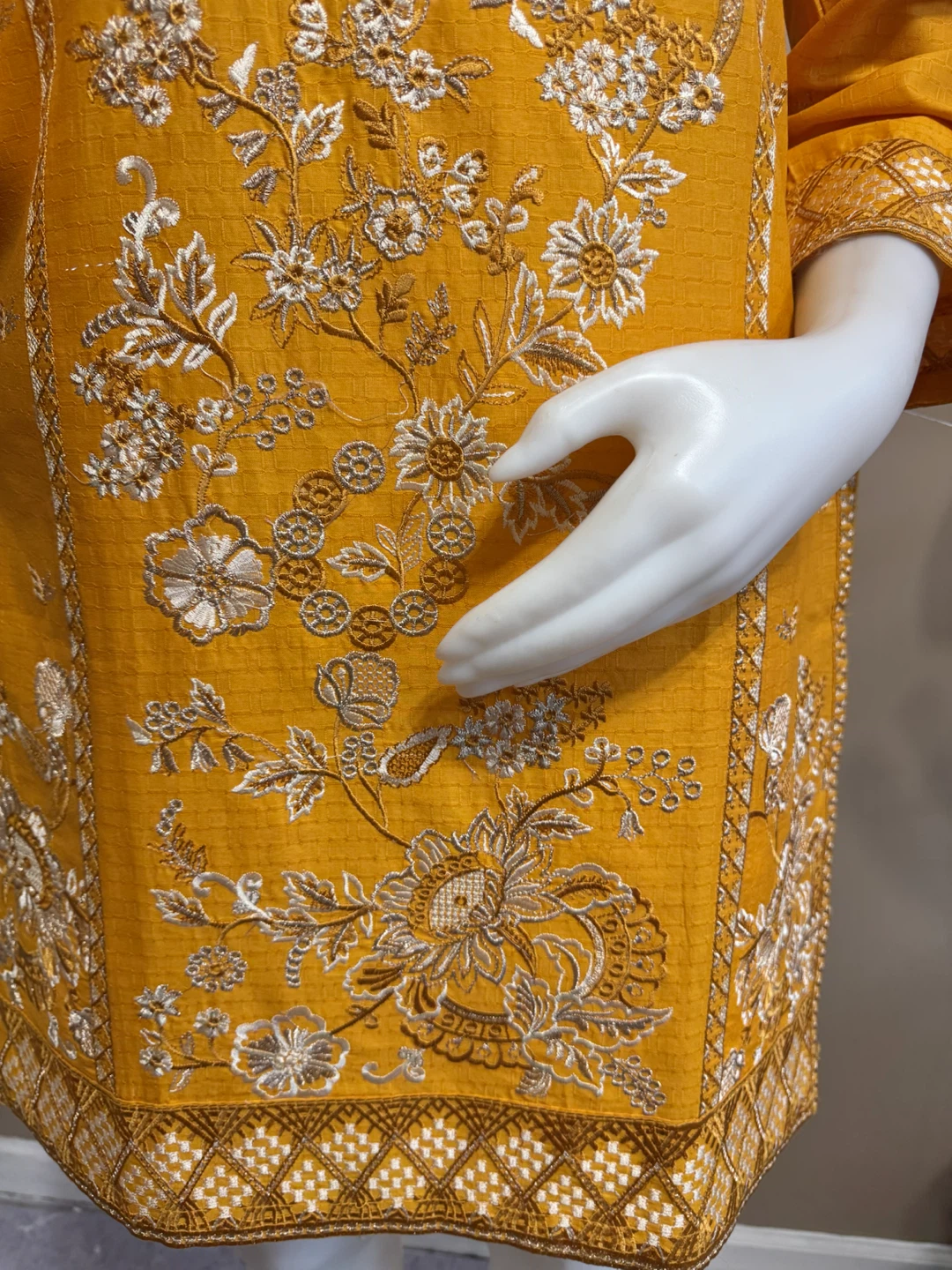 Cotton embroidered kurti /top - photo 3