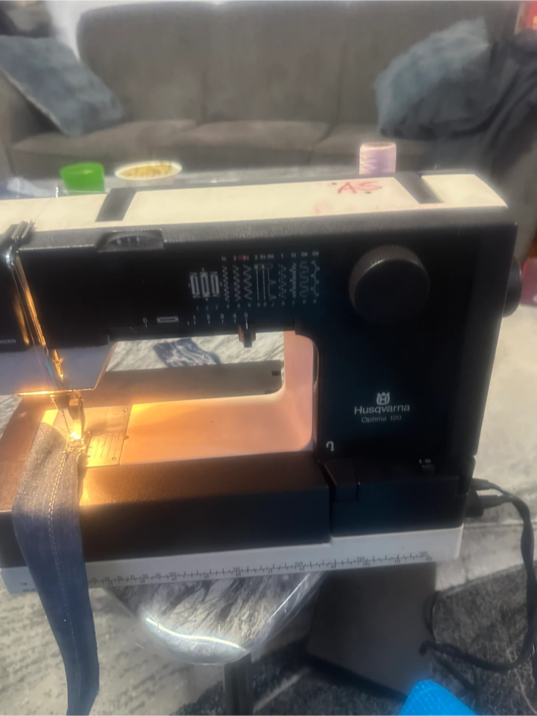 Husqvarna Optima 120 Sewing Machine