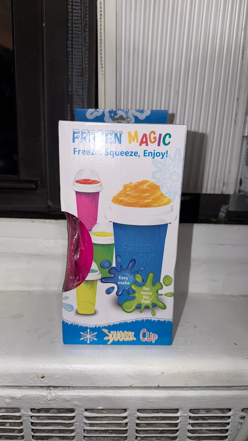 Frozen Magic Squeeze Cup