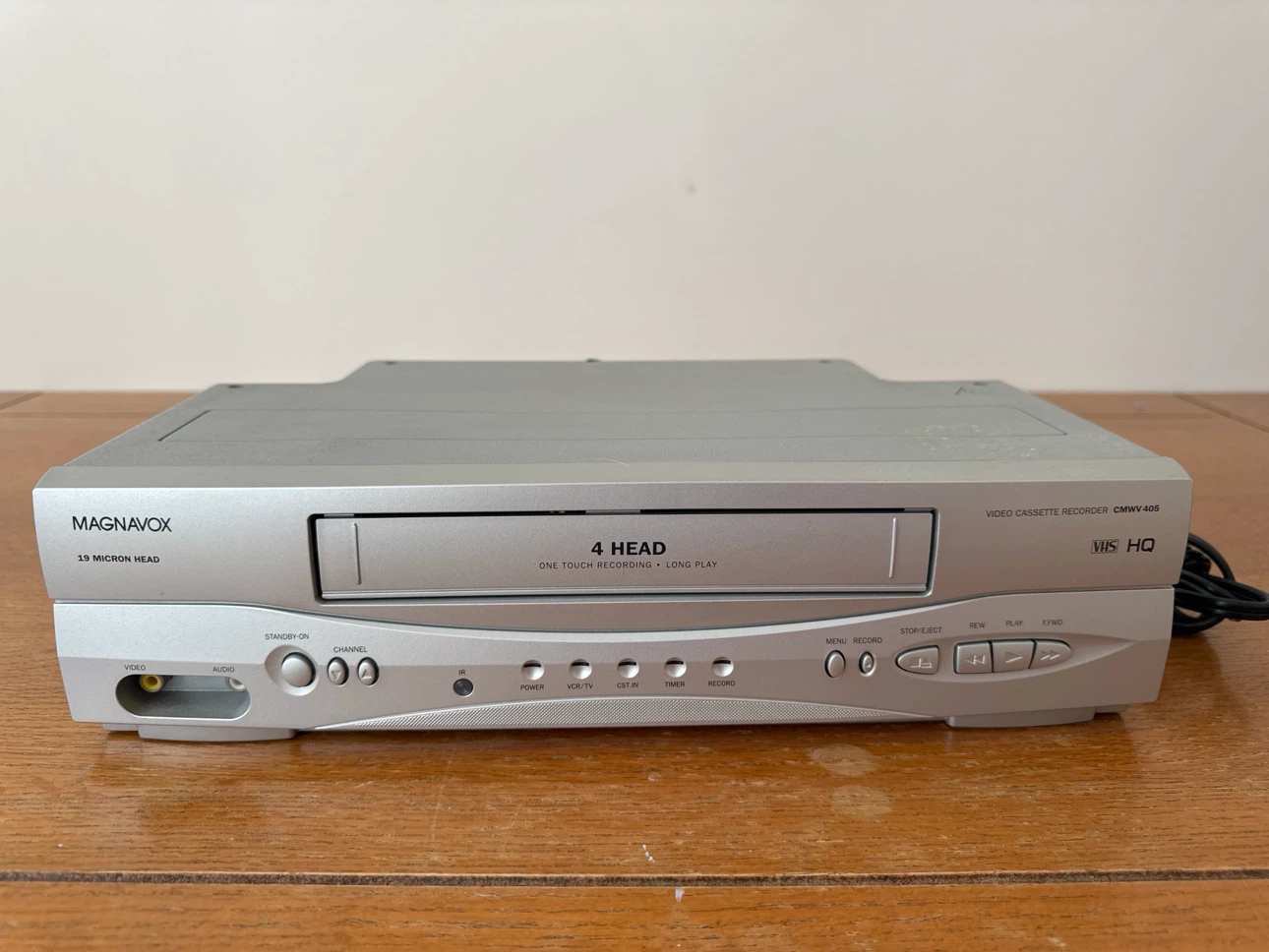 Magnavox CMW 405 4-Head Video Cassette Recorder