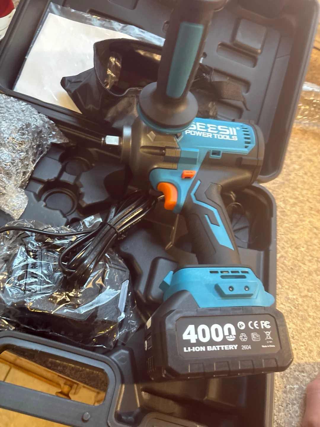 SEESII Cordless Impact Wrench Kit - photo 2