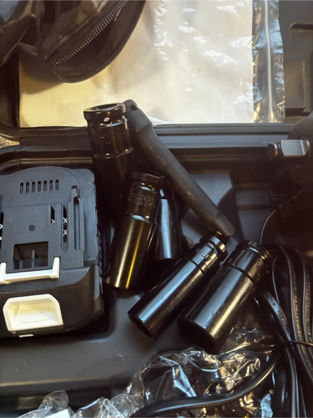 SEESII Cordless Impact Wrench Kit - photo 3
