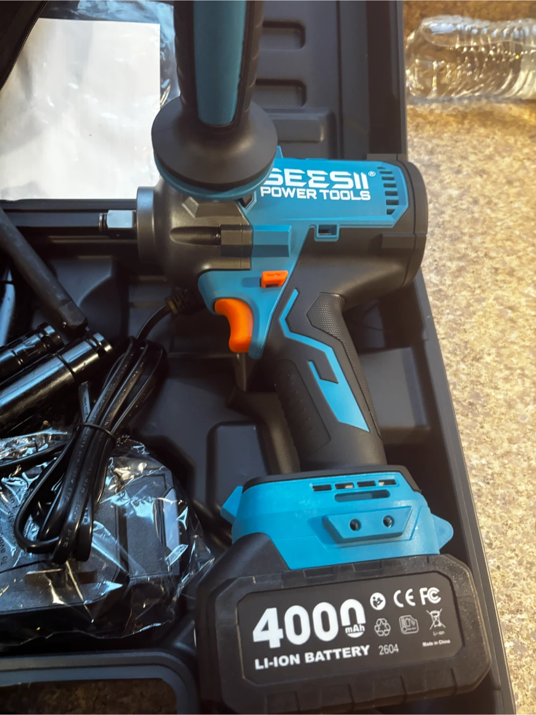 SEESII Cordless Impact Wrench Kit - photo 4