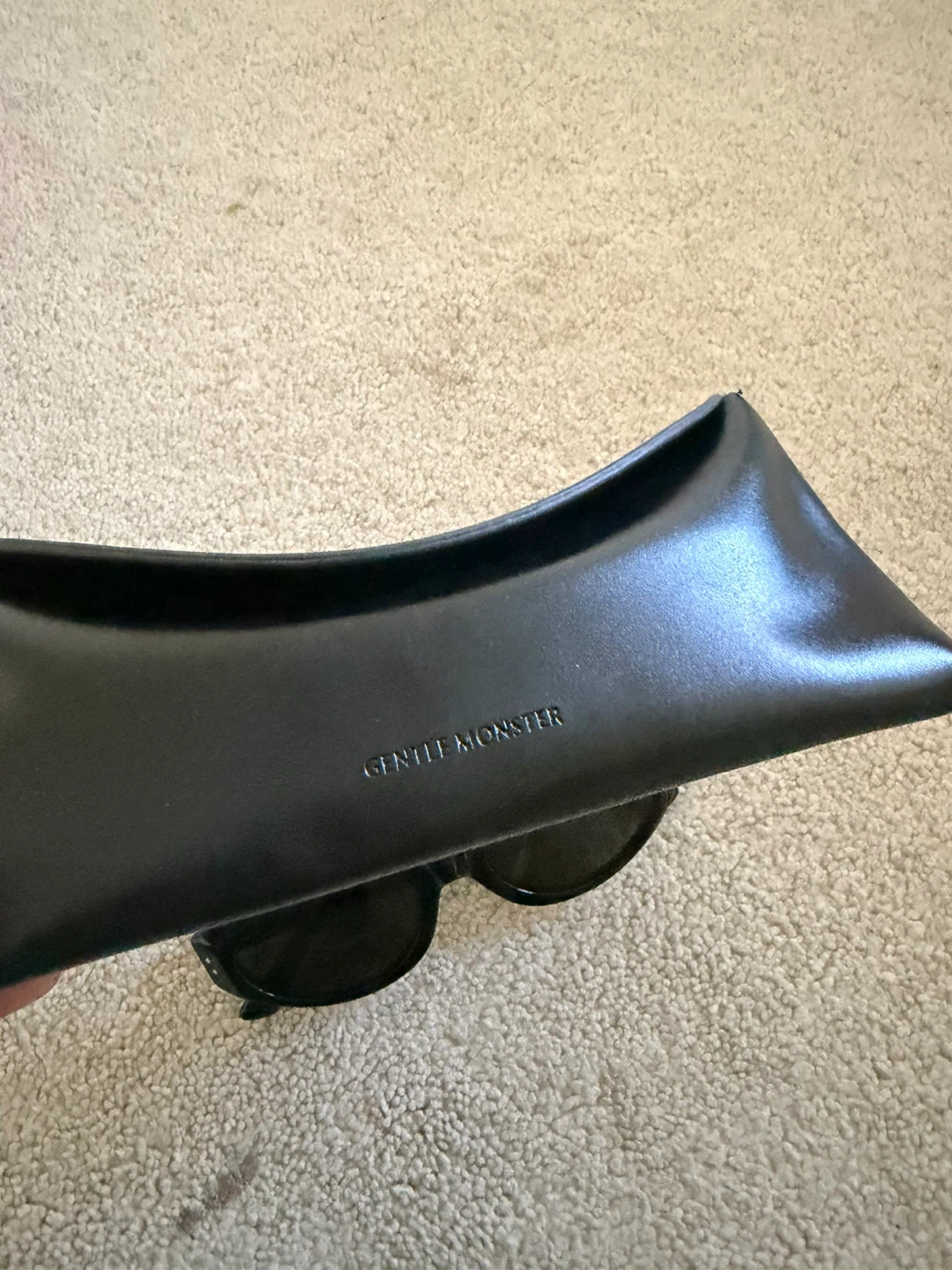 Gentle Monster black sunglasses - photo 2