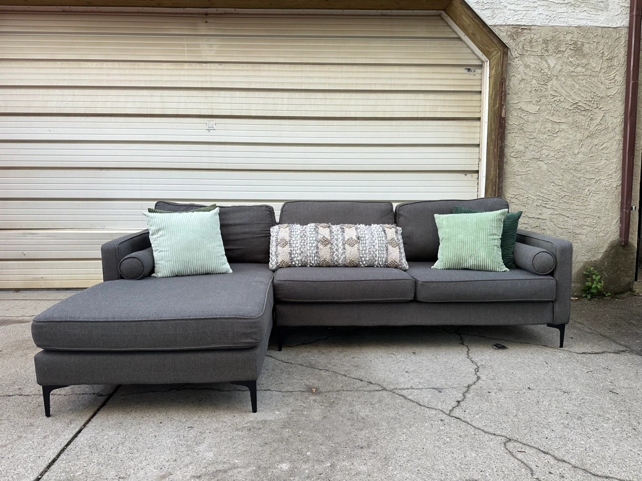 Royal Furniture Modern Sectional w/ Chaise Dark Grey - photo 4