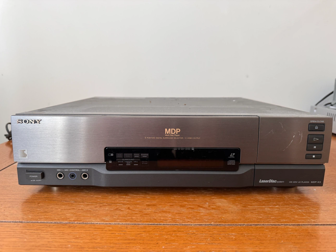 Sony LaserDisc CD CDV Player MDP-K3