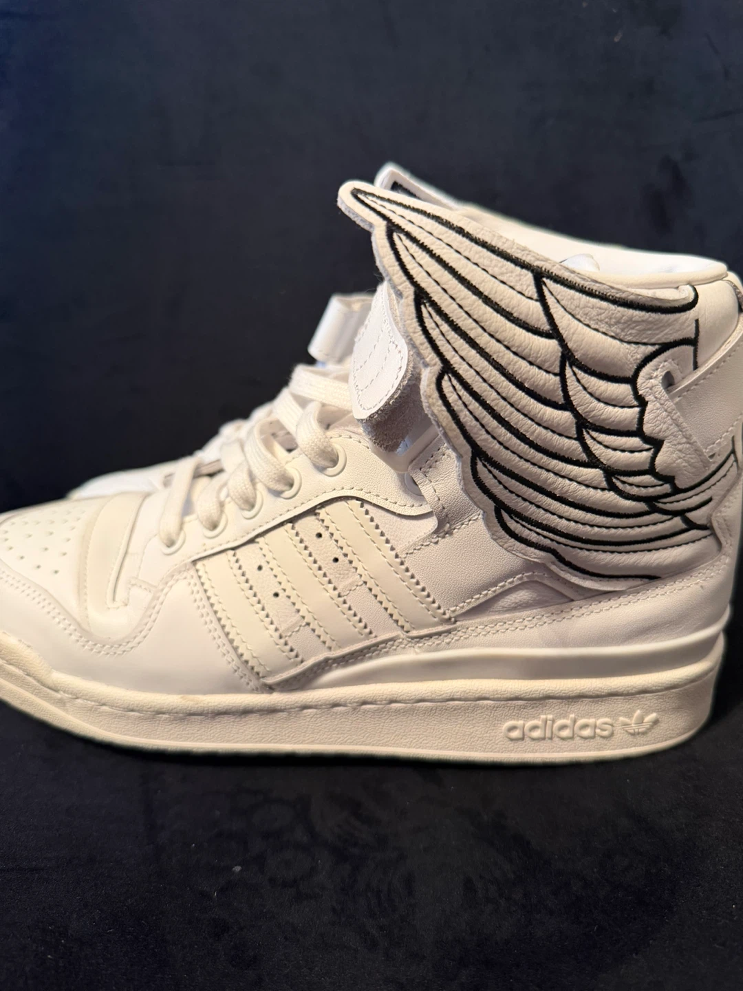 Women’s size 7 Adidas Jeremy Scott Forum Wings White - photo 2