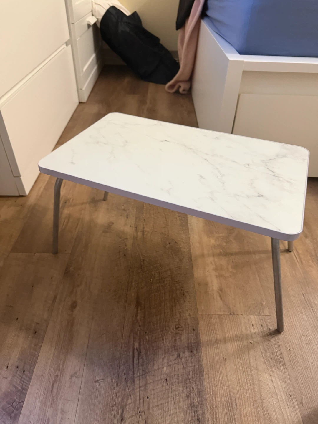 White marble pattern foldable laptop desk - photo 3