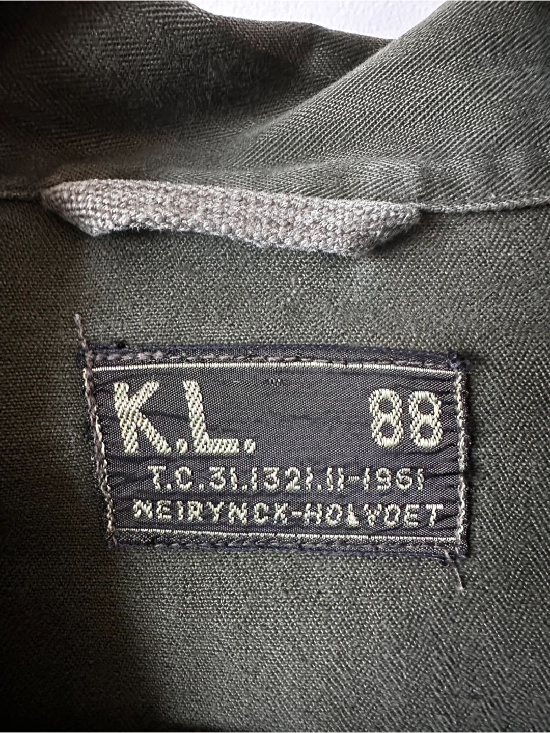 Vintage 1961 Dutch Army HBT Field Jacket / Utility Chore Shirt - photo 4