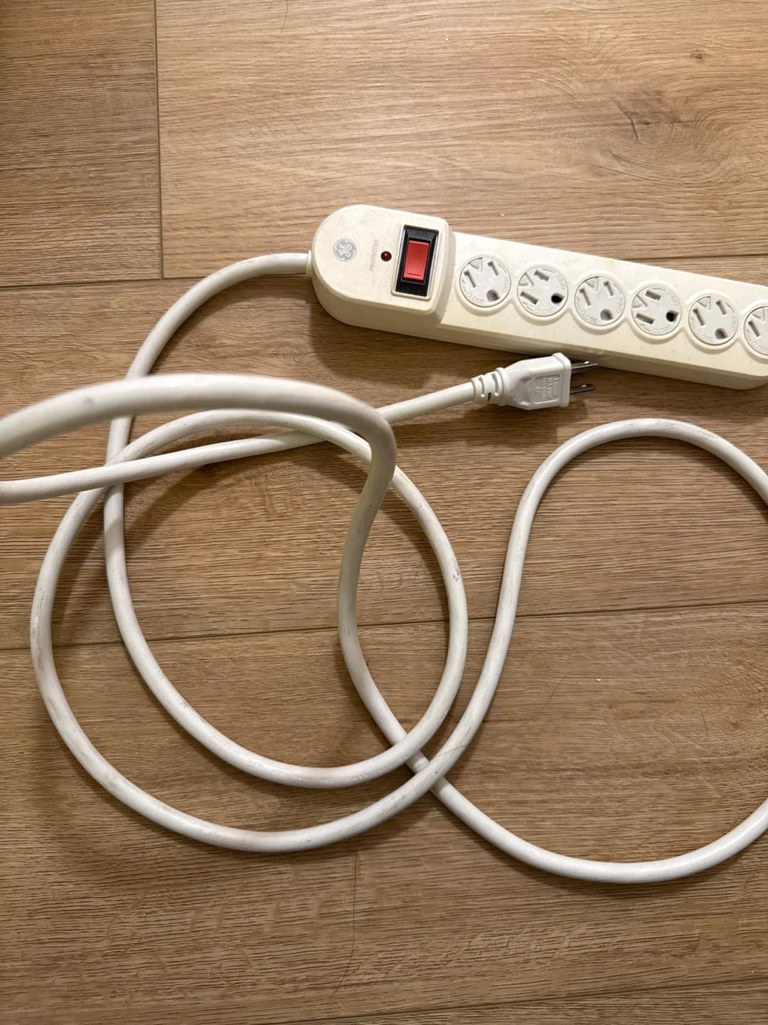 6 Outlet Power Strip with Surge Protection