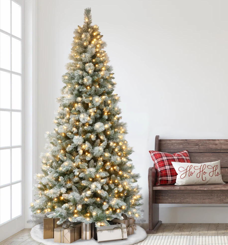 New Holiday Time 7.5' Pre-lit Flocked Glacier Spruce Tree - photo 2