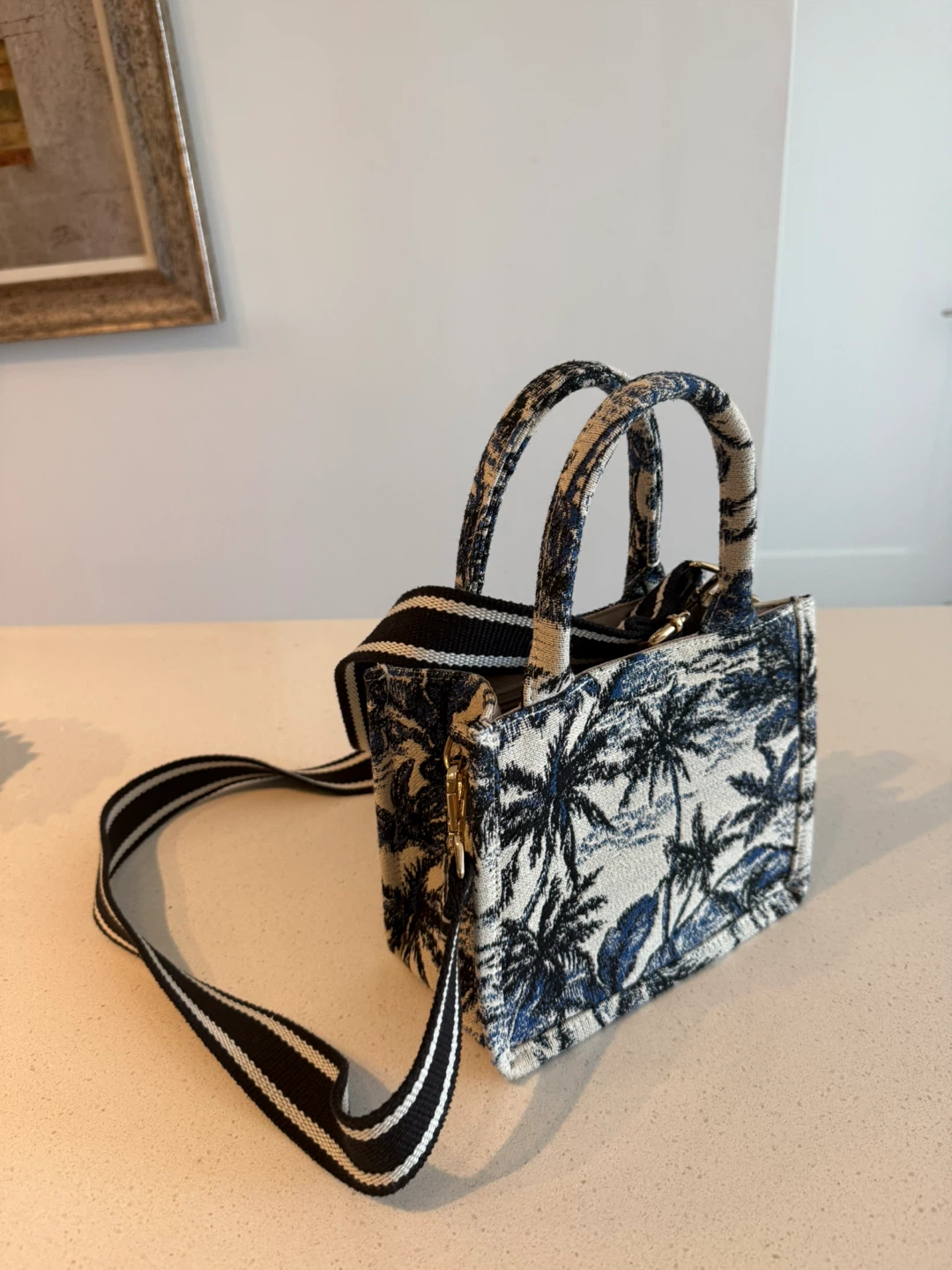 HM-Palm Print Canvas Tote Bag