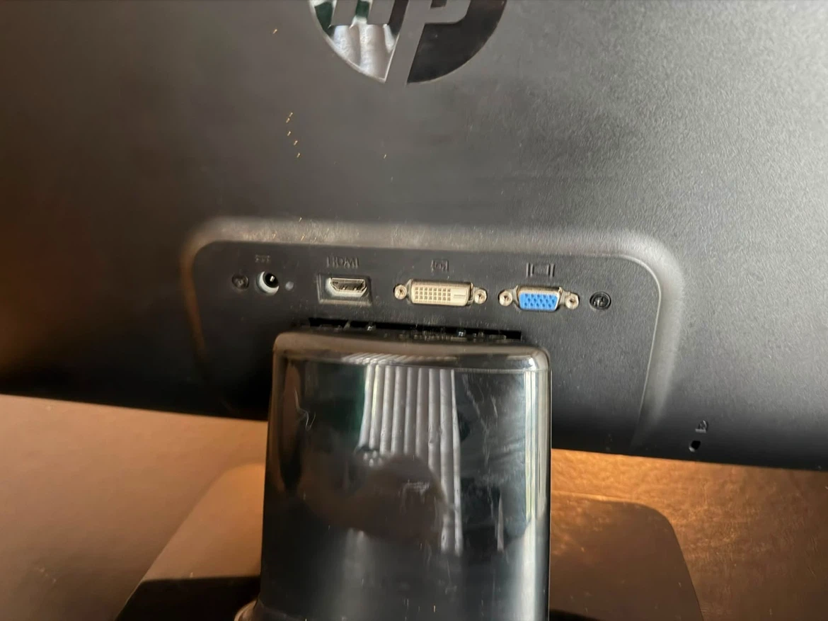 HP Computer Monitor - photo 2