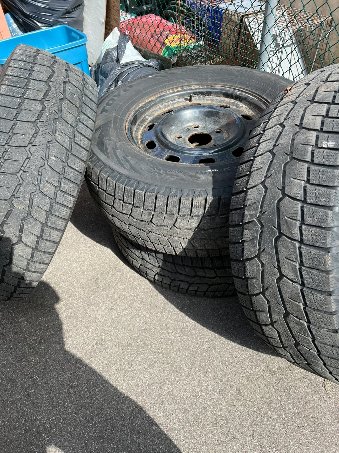 Set of 4 Toyo Winter Tires on Steel Rims - photo 4