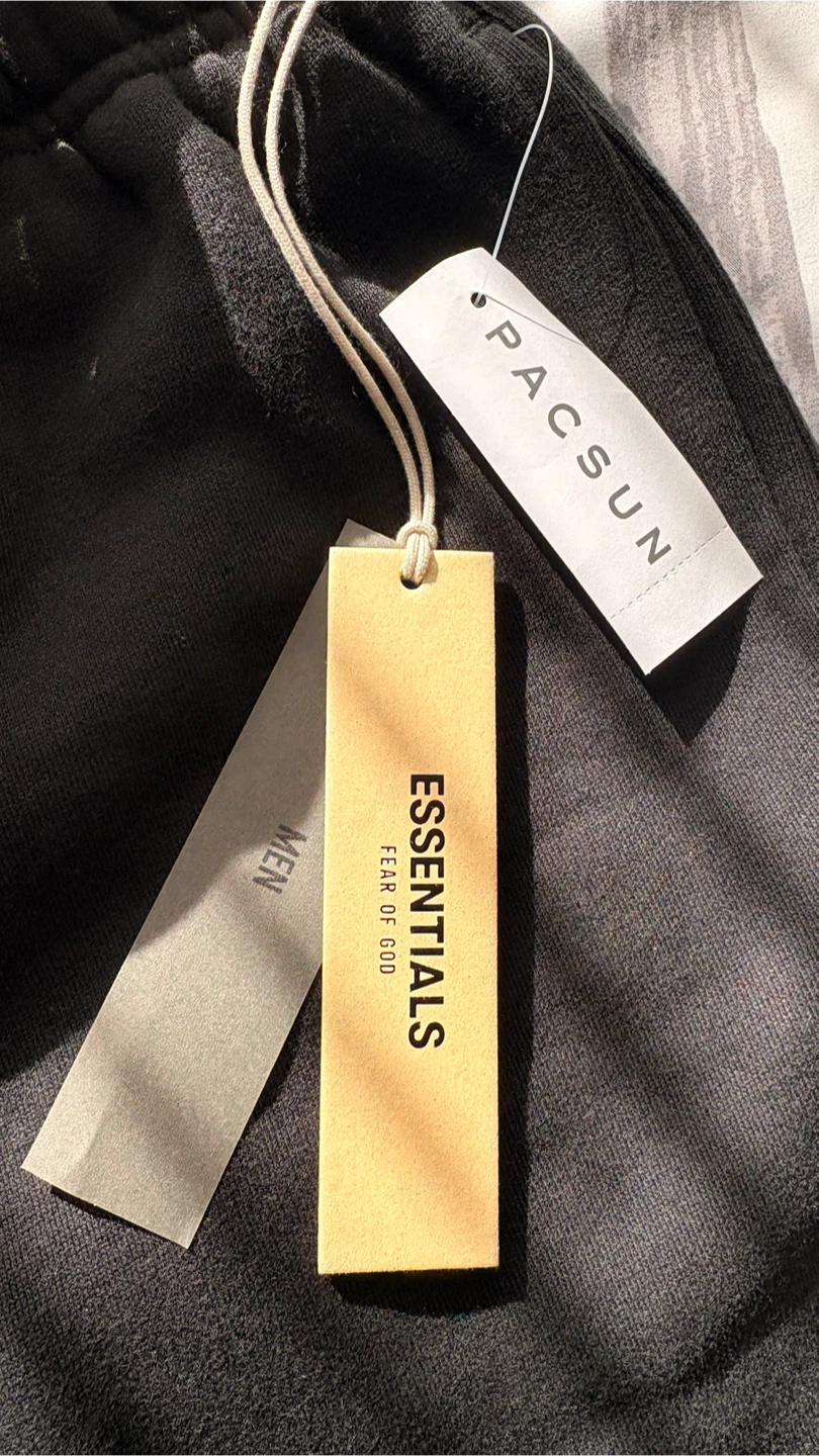 ESSENTIALS Fear of God Shorts Black - Large - photo 5