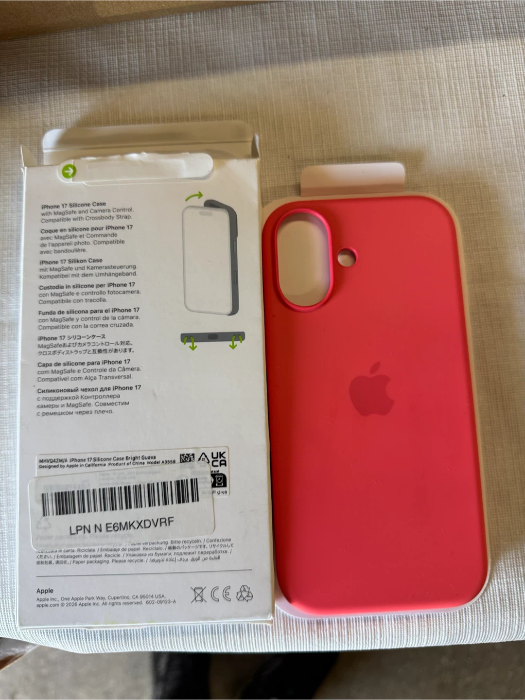 Apple iPhone 17 Silicone Case - Bright Guava - photo 3