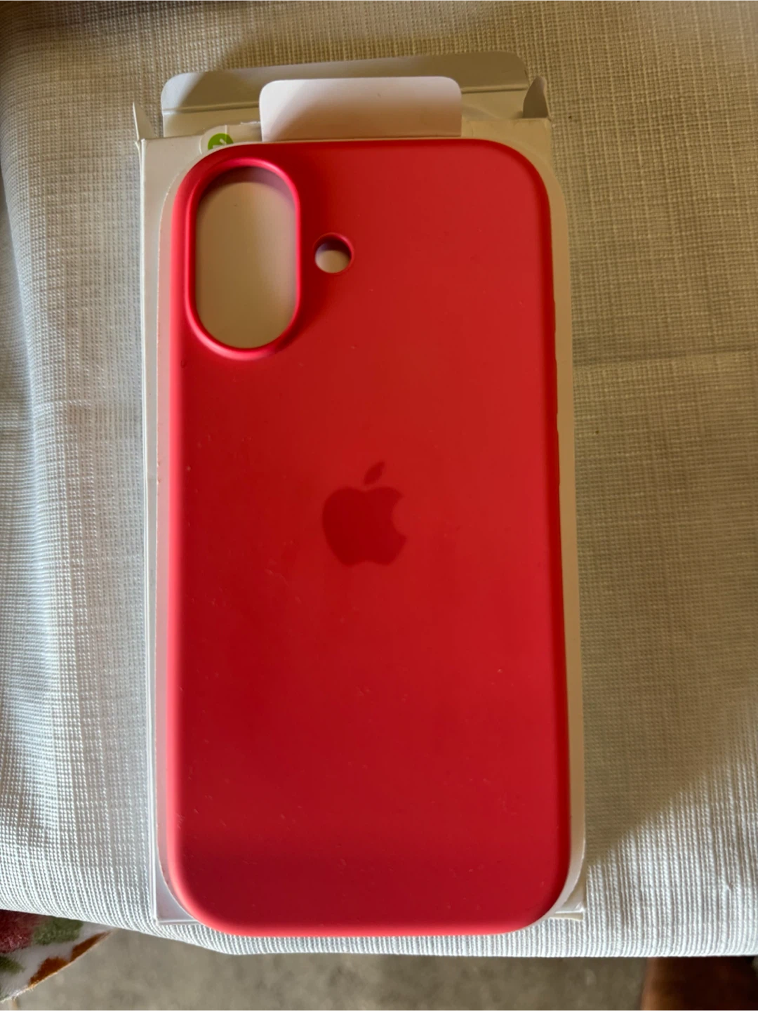 Apple iPhone 17 Silicone Case - Bright Guava - photo 4
