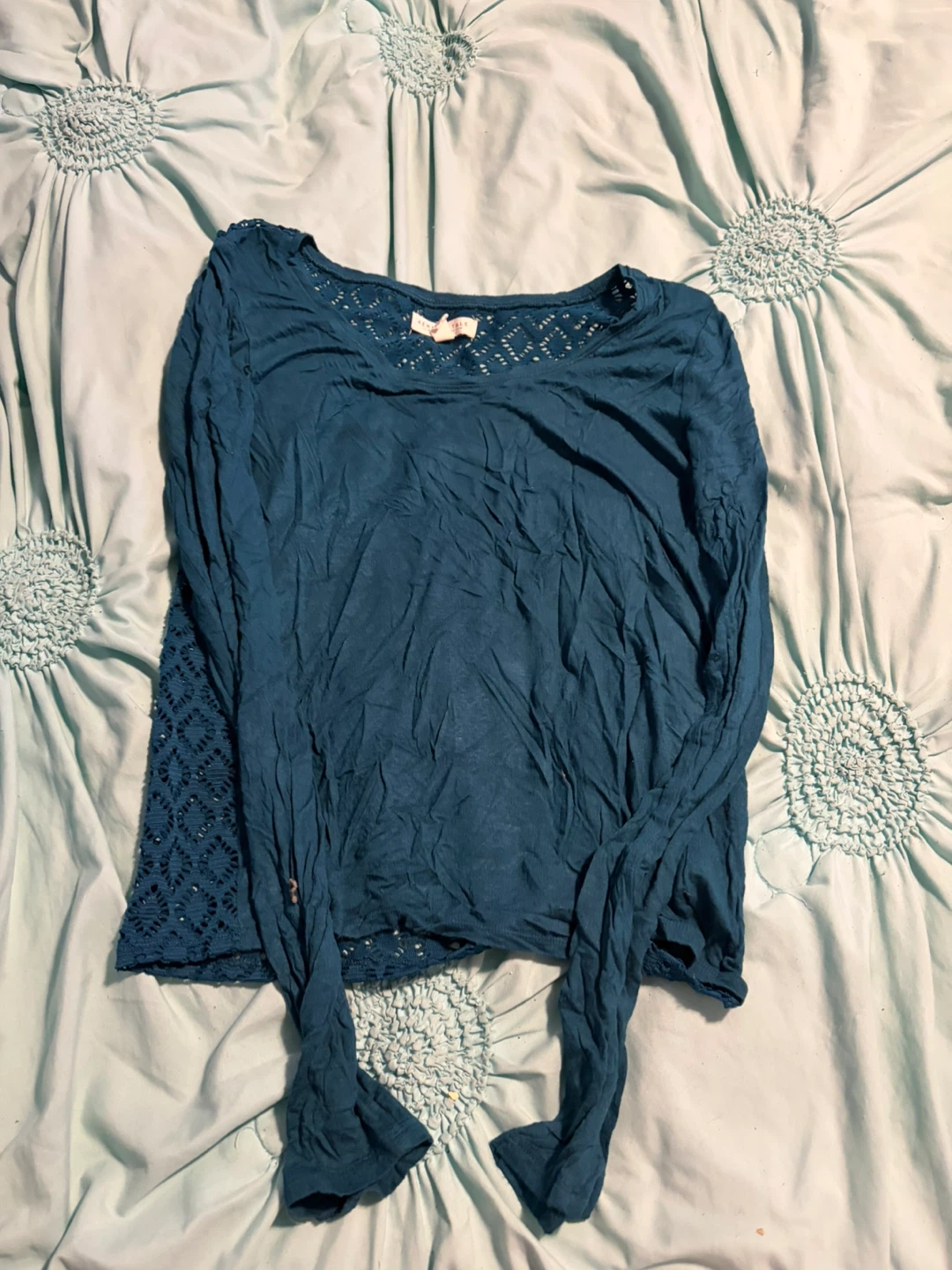 Aeropostale long-sleeve shirt