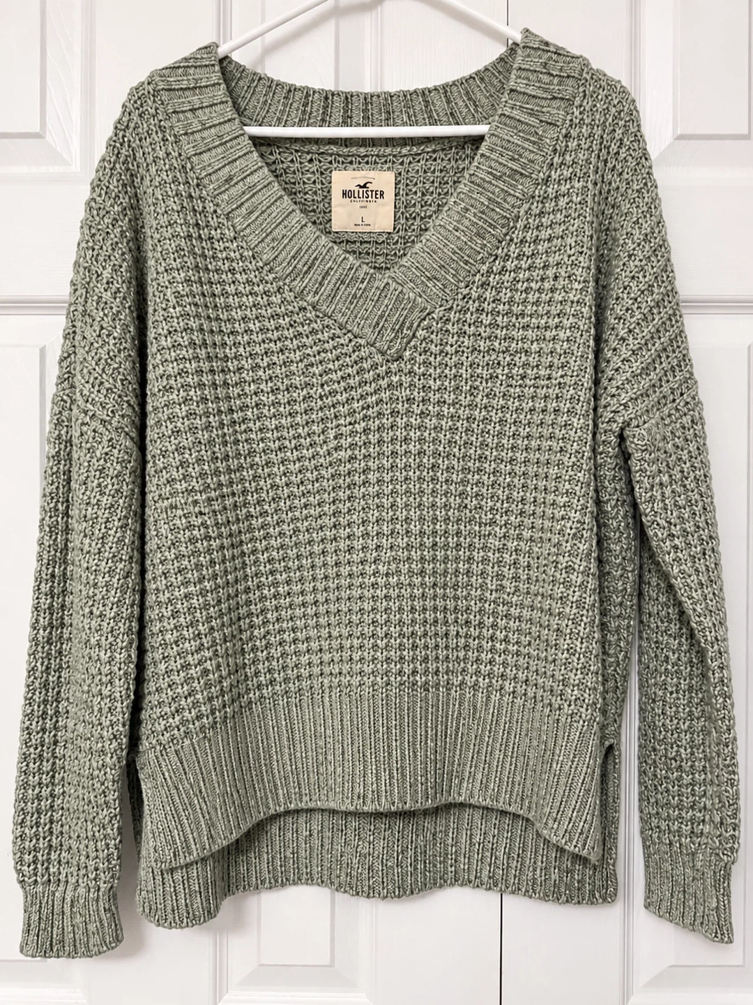Large Hollister Grey Knit V-Neck Sweater