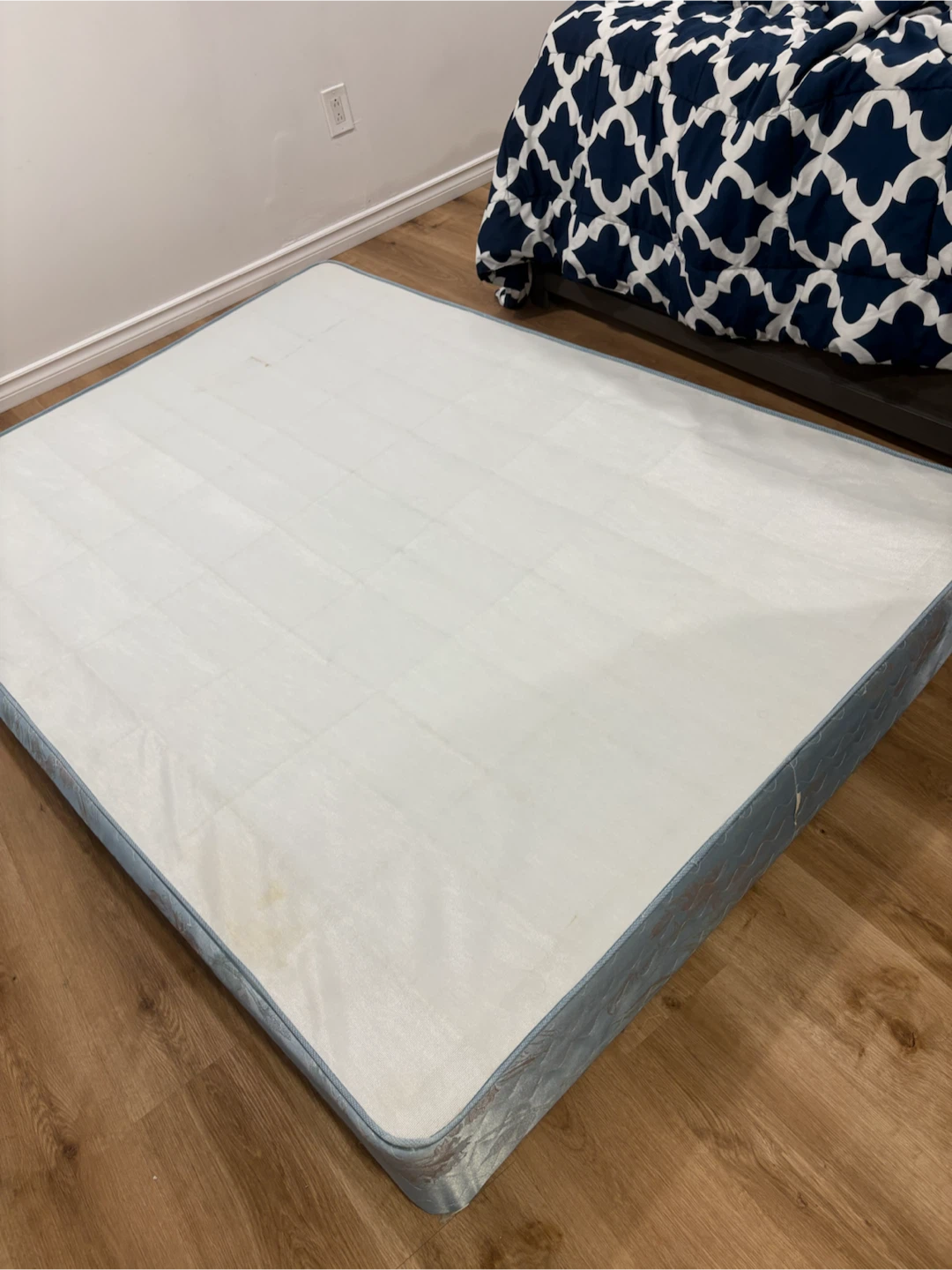 Full Size Box Spring. Double - photo 2