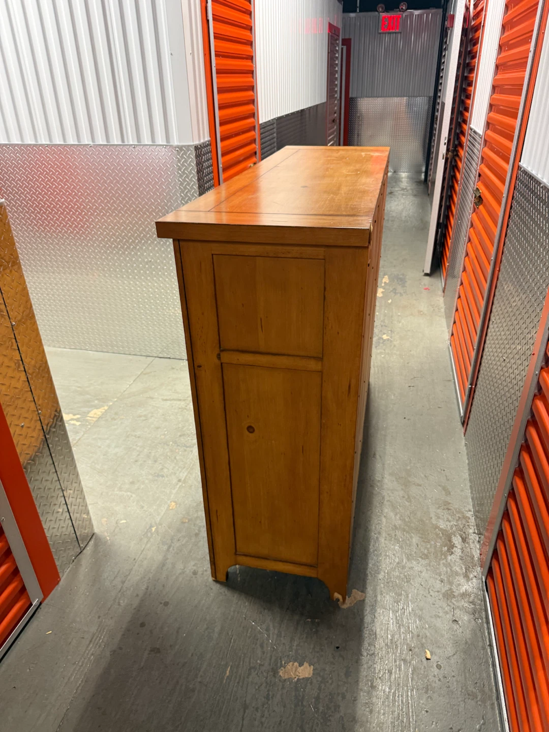 Large Wood Dresser / Chest – Tons of Storage - photo 5