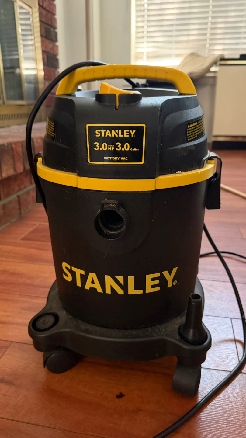 Stanley 3.0 Gallon Wet/Dry Vac - photo 4
