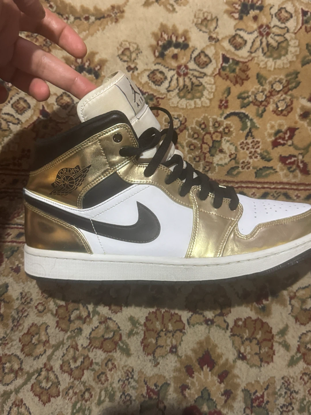 NIKE AIR JORDAN 1 Mid SE Size 11 Gold - photo 5