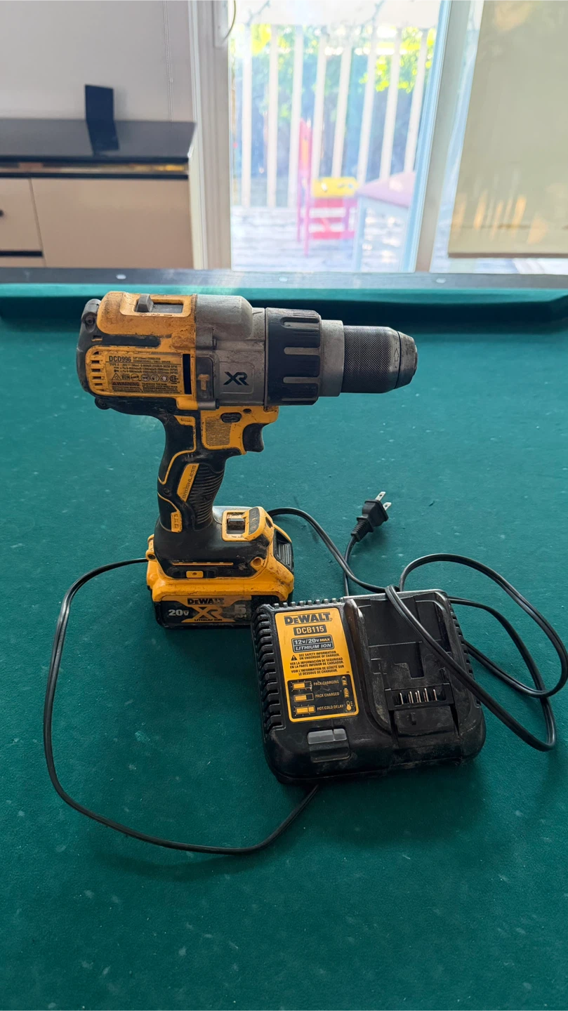 DeWalt DCD996 20V Max XR Brushless Drill/Driver Kit - photo 5
