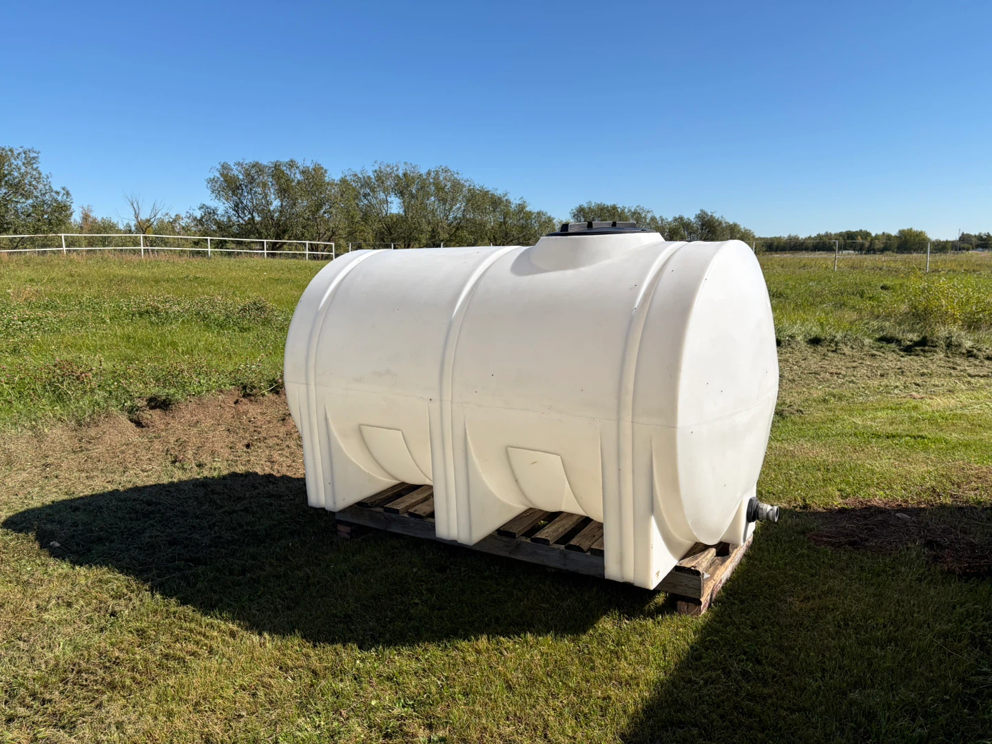 500 gallon potable water tank - photo 2
