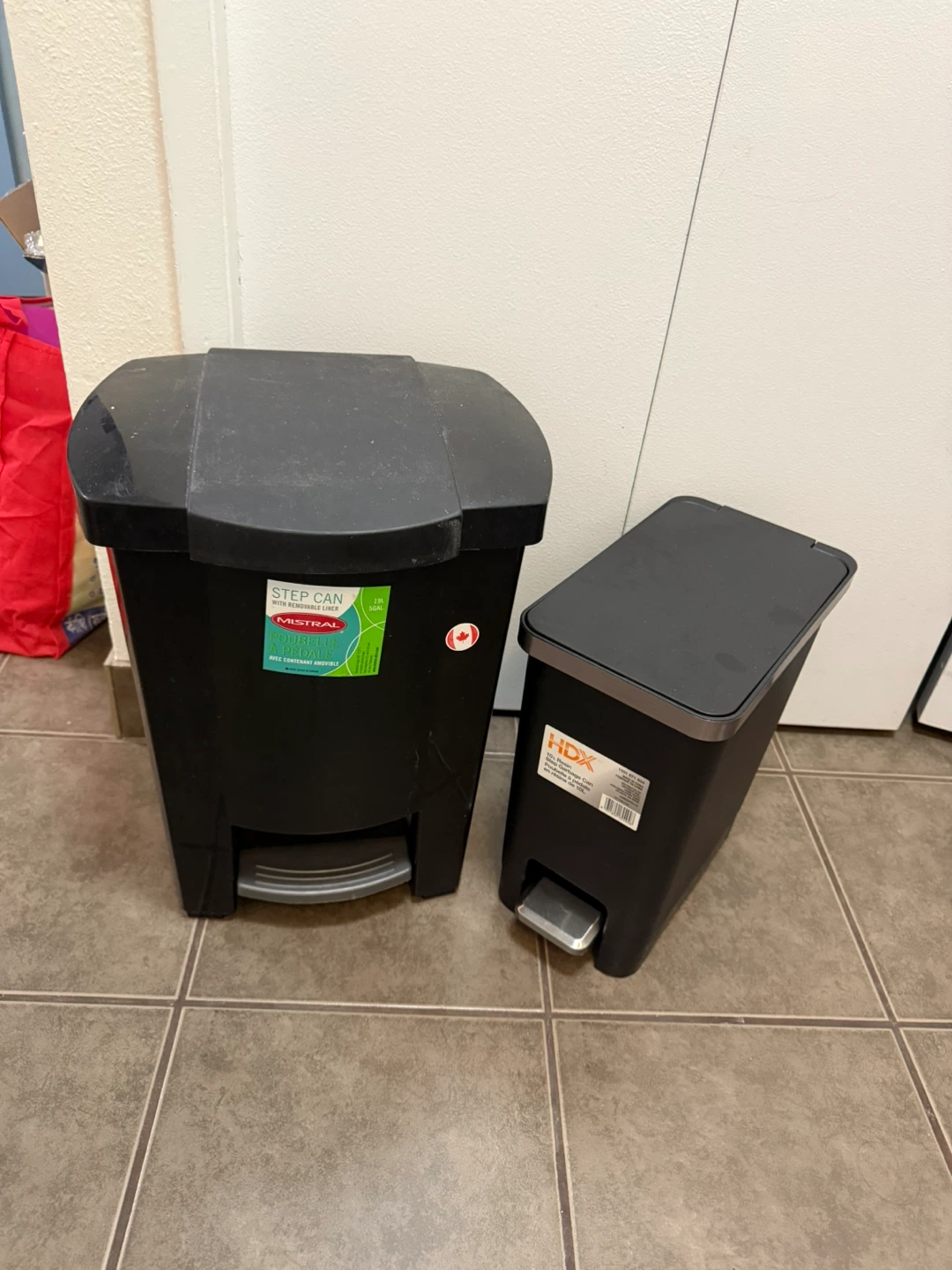 Move out sell - Two Black Step Cans (Mistral and HDX)