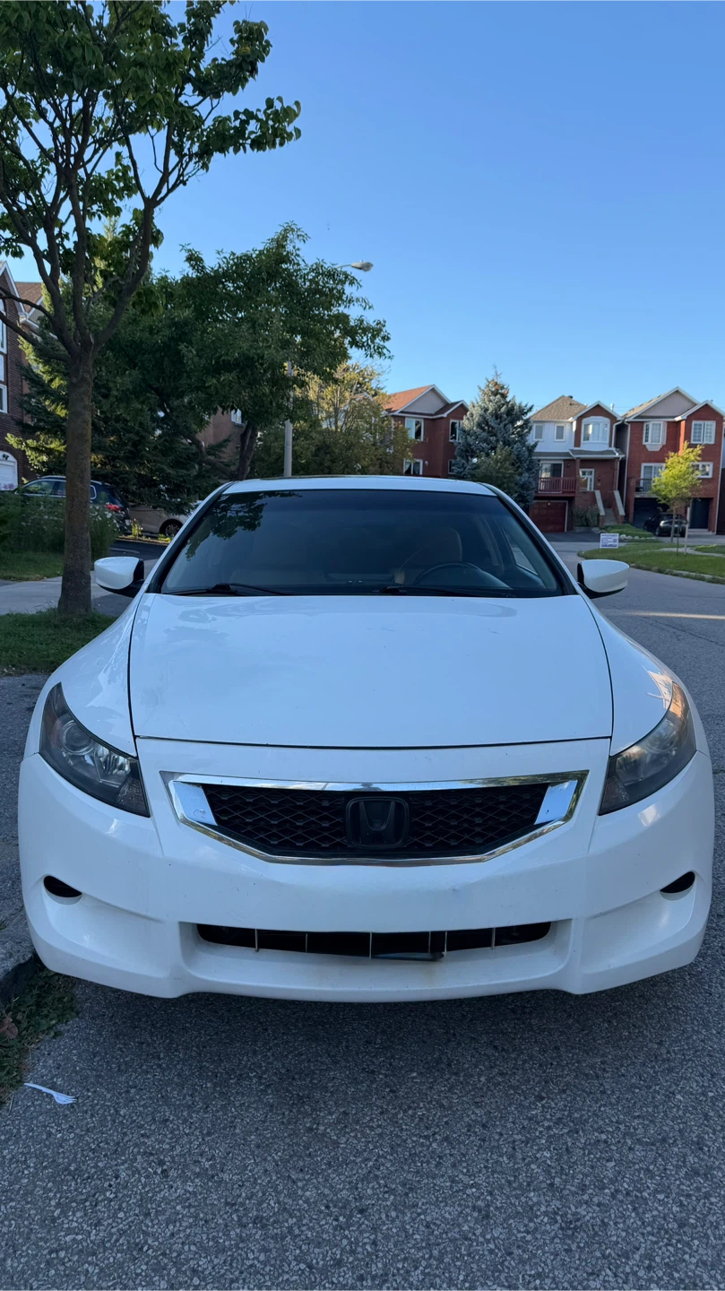 White Honda Accord Coupe