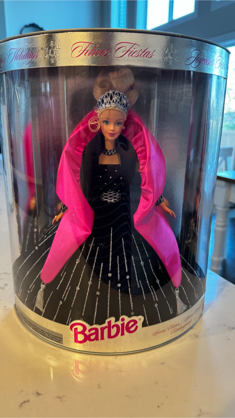 Barbie Doll Bundle: Millennium Wedding & 2001 Holiday - photo 5