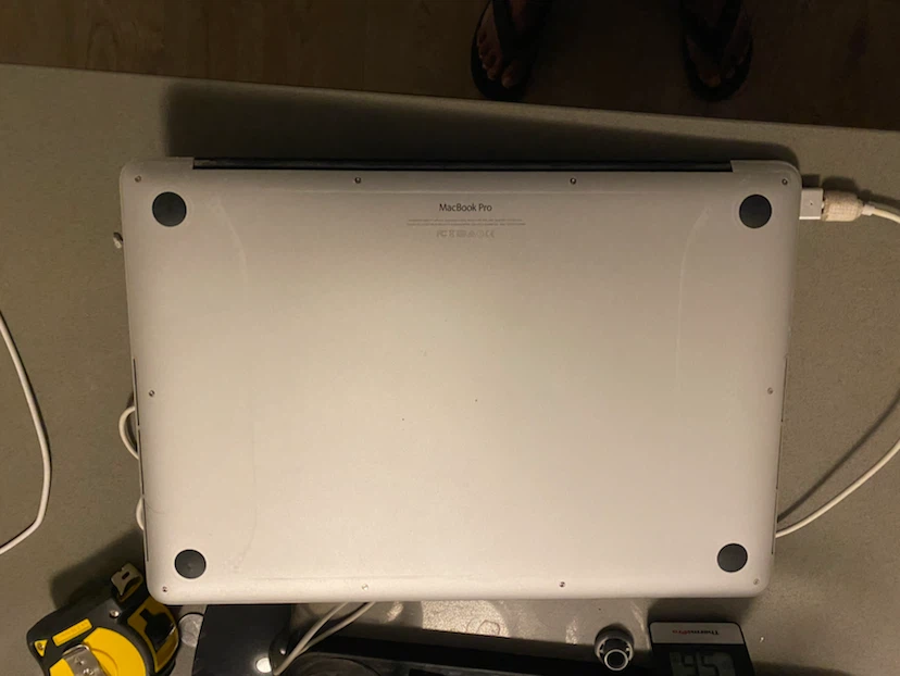 Apple MacBook Pro Laptop - photo 3