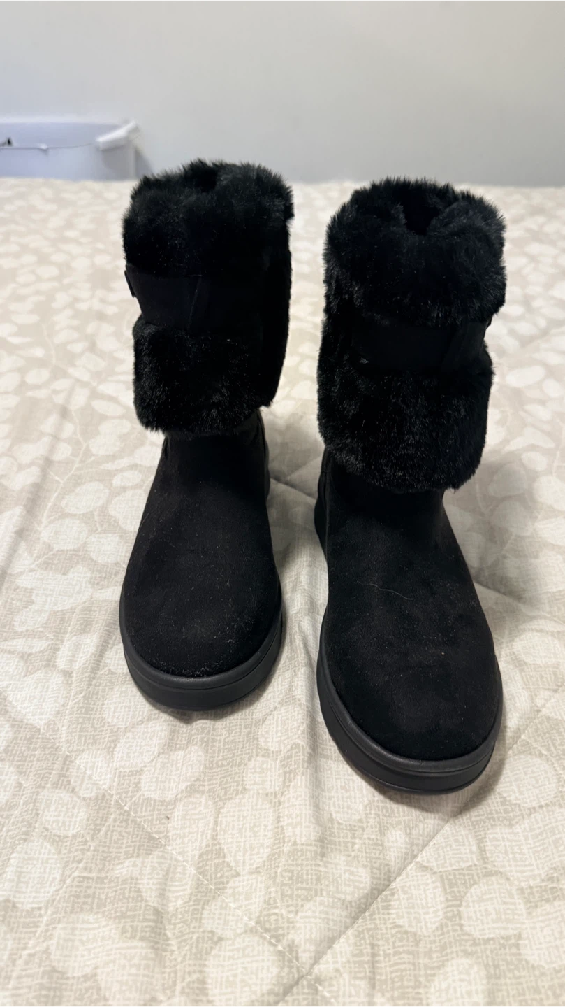 Guess Black Fur-Lined Winter Boots