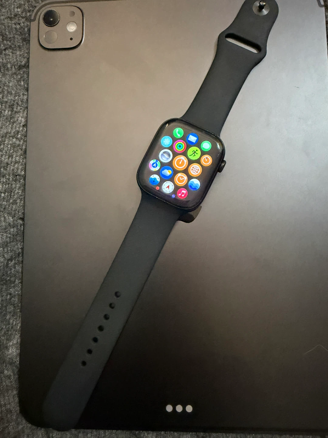 Apple Watch Series 10 46MM Jet Black Cellular