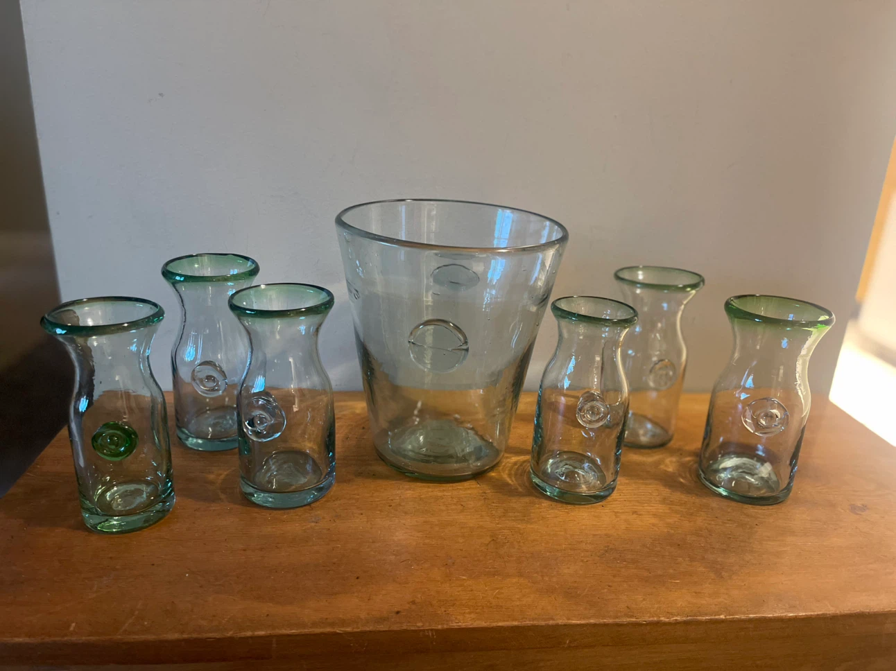 Mexican Blown Glass Ice Bucket and 6 Small Vases