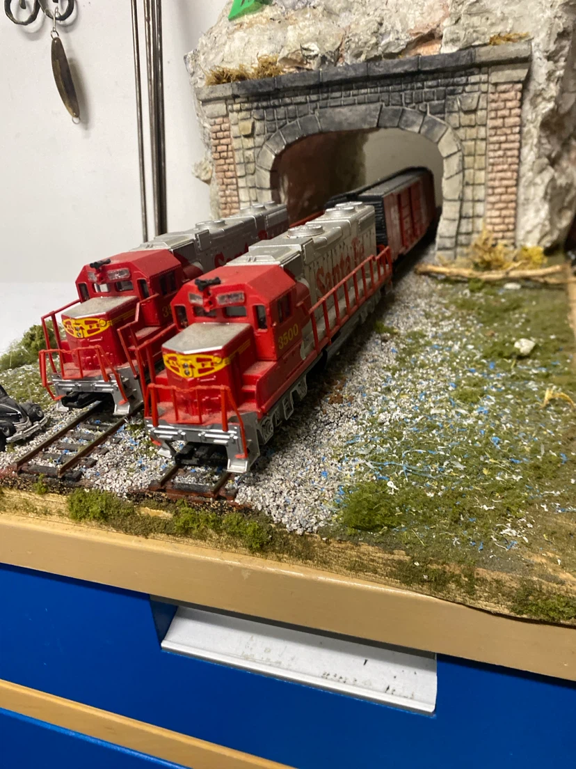 Model Train Diorama with Dual Locomotives HO - photo 5