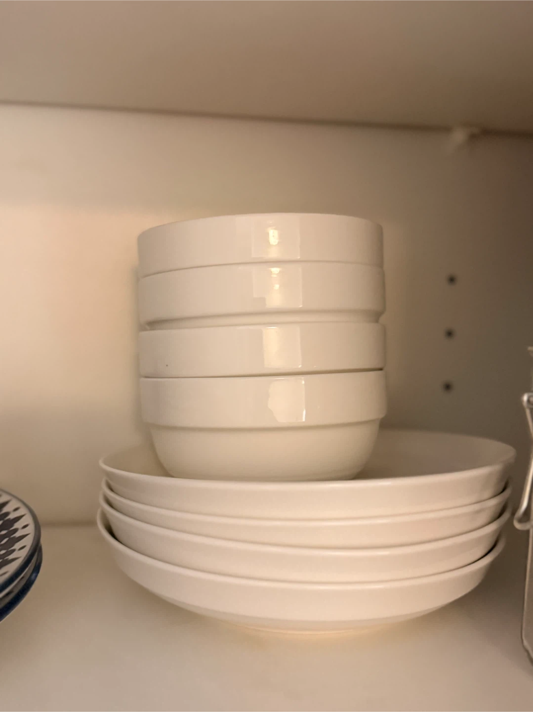 Move out sell - Assorted Kitchen Dinnerware Set - photo 2