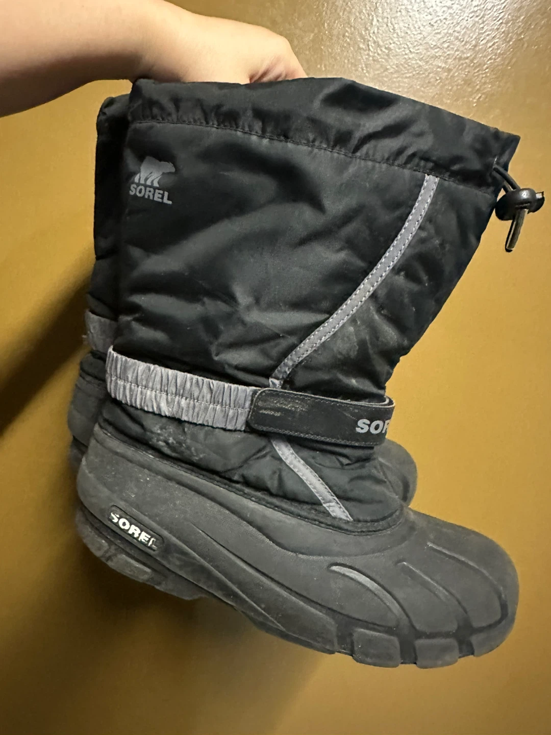 Sorel Black Winter Boots Youth Boys Size 7 - photo 2