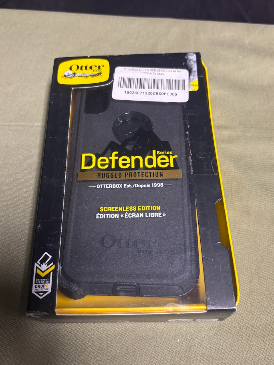 iPhone Xs Max otterbox case - photo 4