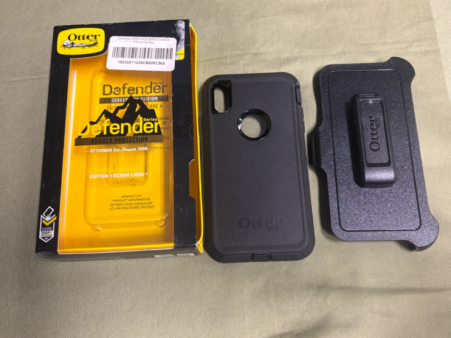iPhone Xs Max otterbox case - photo 2