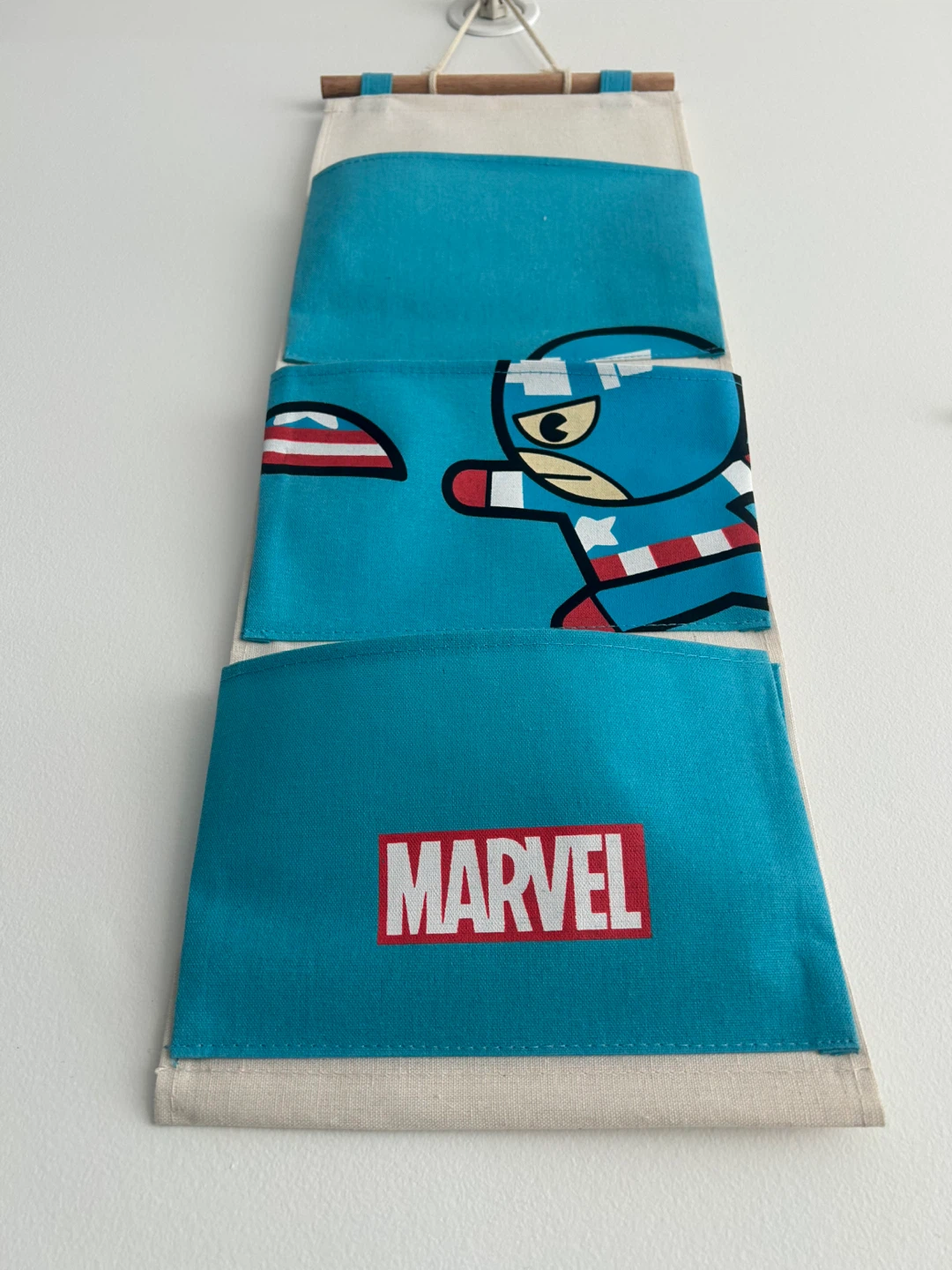 Marvel Captain America hanging wall storage