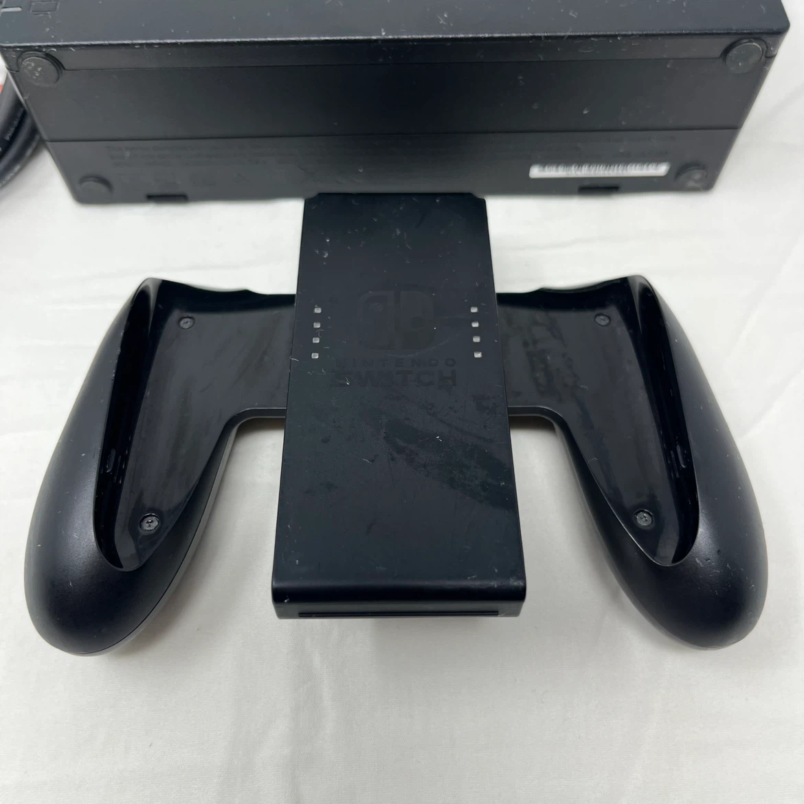 Nintendo Switch Dock and Joy-Con Grip - photo 2