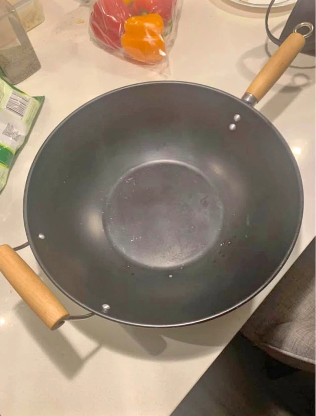 Move out sell - wok stir fry pan