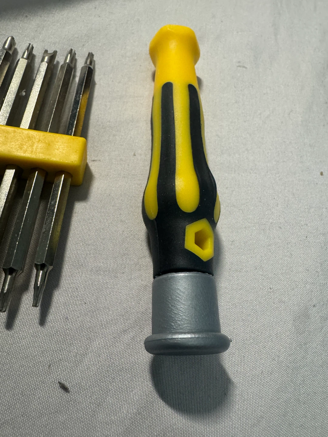 Precision Screwdriver Set with Multi-Bit Handle - photo 3