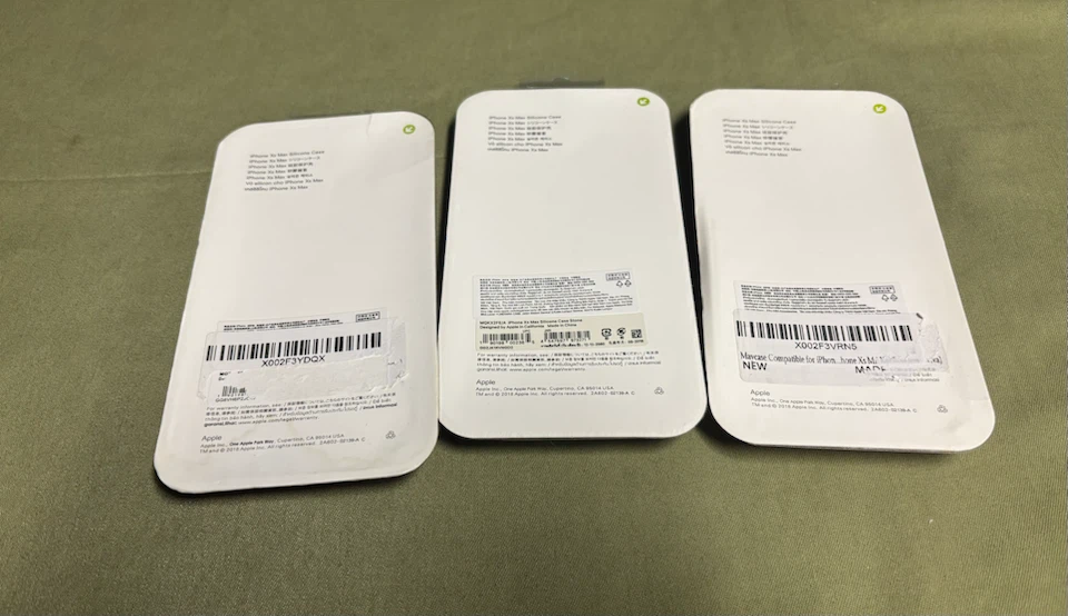 iPhone XS Max Silicone Case - photo 2