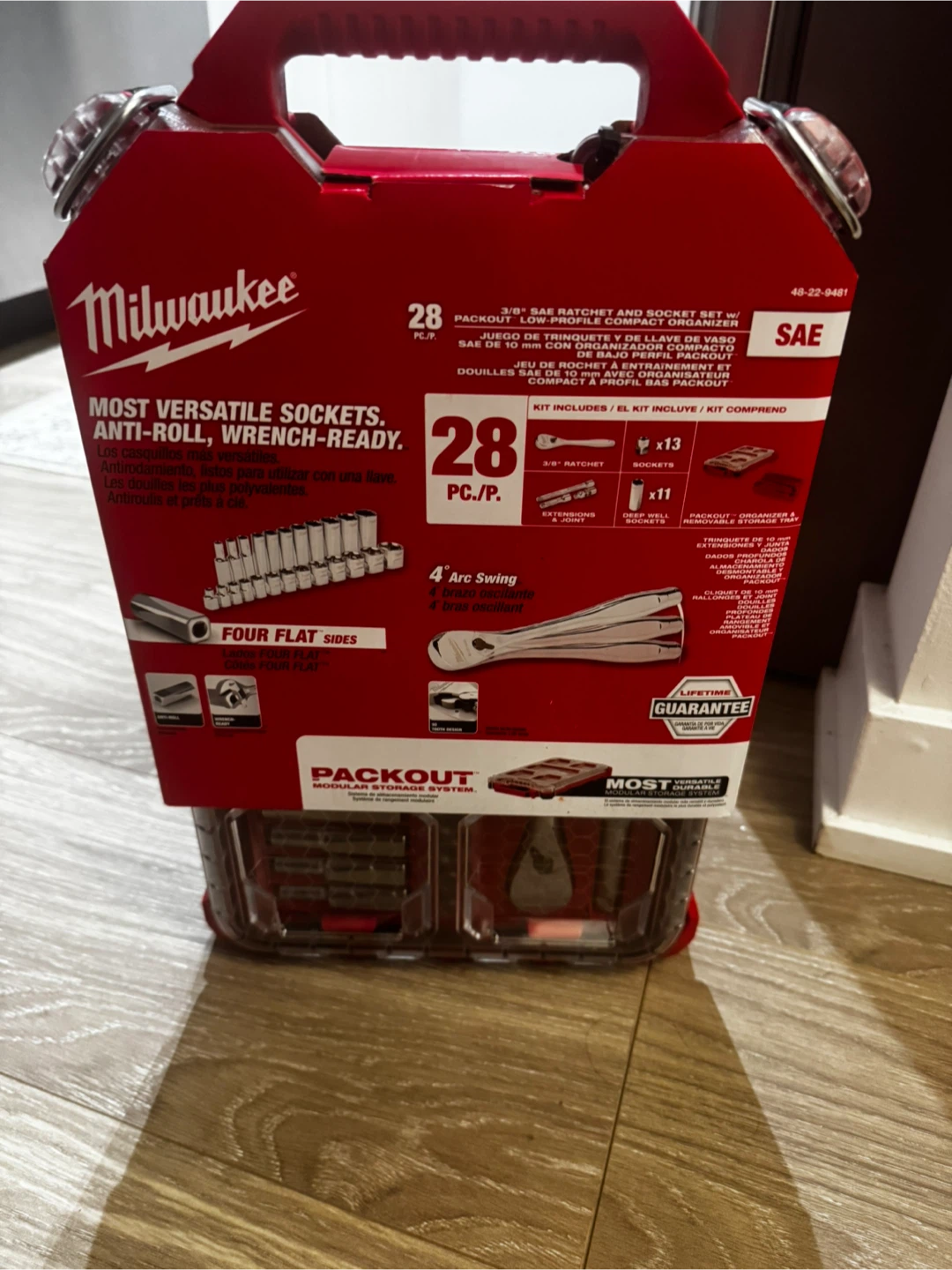 Milwaukee 28pc 3/8" Drive SAE Ratchet & Socket Set - photo 3