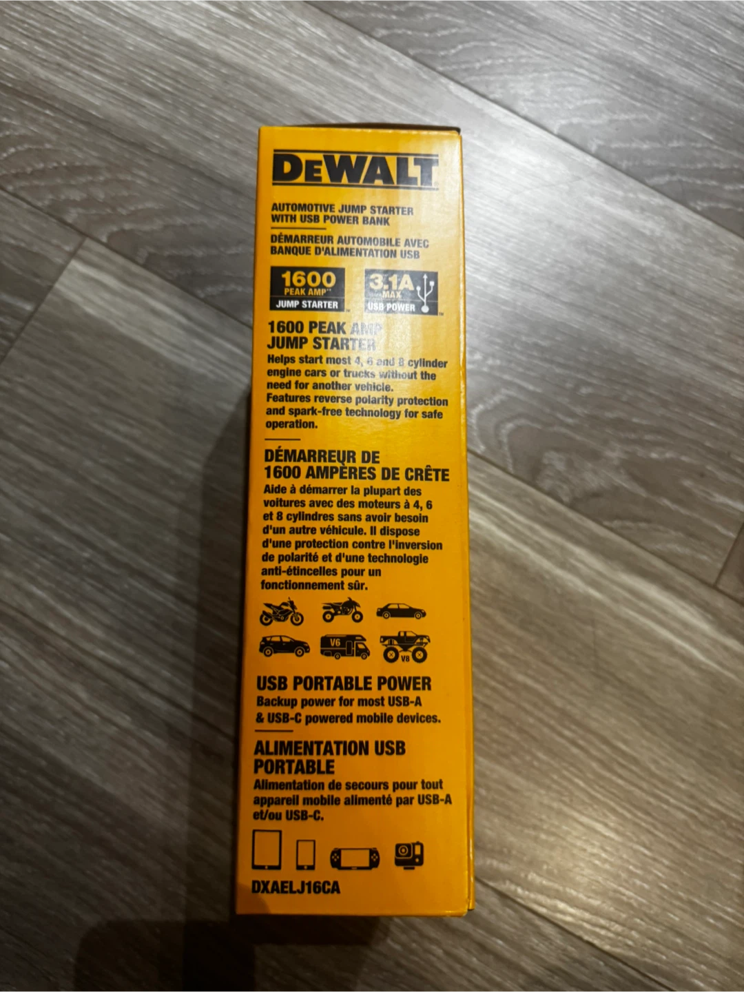 DeWALT 1600 Peak Amp Jump Starter with USB Power Bank - photo 2